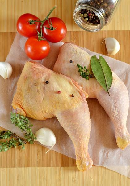 Cuisse de Poulet blanche Bleu Blanc Coeur déjointée avec peau et os